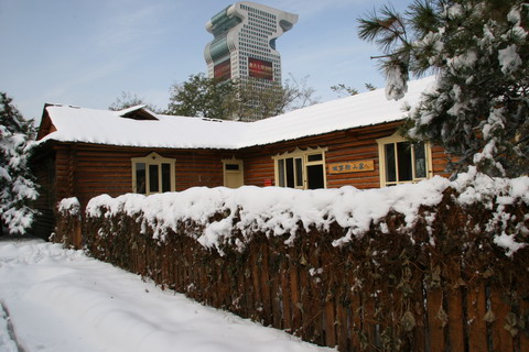 雪白粉嫩亚洲美女娇喘
南园冬季闭关公告